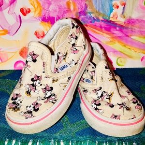 Minnie Mouse Slip-On Vans